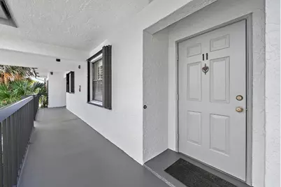 1271 SE Parkview Place #H11, Stuart, FL 34994 - Photo 3