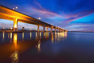 1271 SE Parkview Pl, Stuart, FL 34994 - Photo 21