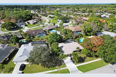 541 Azure Avenue, Wellington, FL 33414 - Photo 7