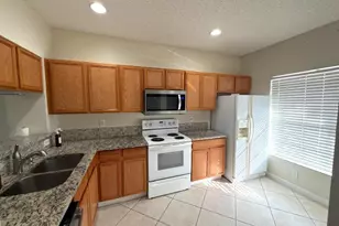 5048 Palmbrooke Cir, West Palm Beach, FL 33417 - Photo 7