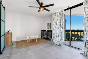 2425 Presidential Way, West Palm Beach, FL 33401 - Photo 9