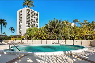 2425 Presidential Way, West Palm Beach, FL 33401 - Photo 13