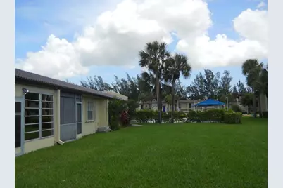 166 Lake Meryl Drive #166, Royal Palm Beach, FL 33411 - Photo 5