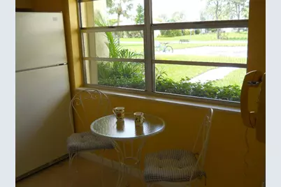 166 Lake Meryl Drive #166, Royal Palm Beach, FL 33411 - Photo 9