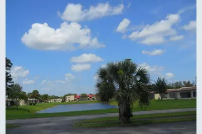 166 Lake Meryl Drive #166, Royal Palm Beach, FL 33411 - Photo 3