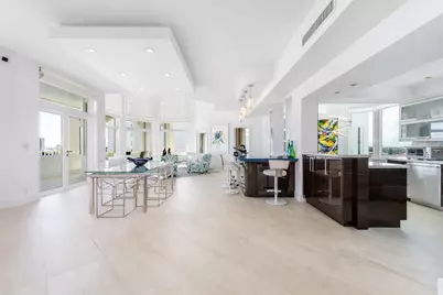 300 SE 5th Avenue #8140, Boca Raton, FL 33432 - Photo 3