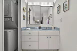 419 Lake Dora Dr, West Palm Beach, FL 33411 - Photo 25