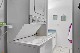 419 Lake Dora Dr, West Palm Beach, FL 33411 - Photo 27