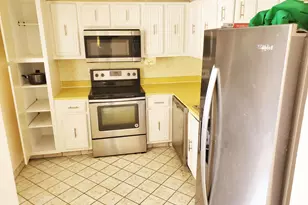 2811 Somerset Dr, Fort Lauderdale, FL 33311 - Photo 5