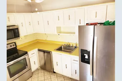 2811 Somerset Drive #404, Lauderdale Lakes, FL 33311 - Photo 7