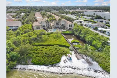 120 Via Villagio, Hypoluxo, FL 33462 - Photo 29