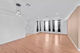 11704 SW Bennington Cir, Port Saint Lucie, FL 34987 - Photo 7