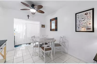 658 NE 6th Court E #E, Boynton Beach, FL 33435 - Photo 5