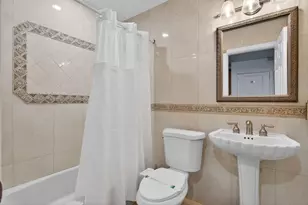 736 NE 34th Ct, Oakland Park, FL 33334 - Photo 43