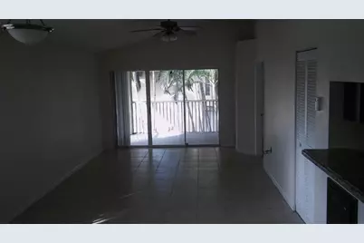 19201 Glenmoor Drive #19201, West Palm Beach, FL 33409 - Photo 7