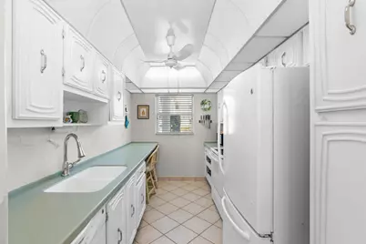2460 SW 22nd Avenue #809, Delray Beach, FL 33445 - Photo 3