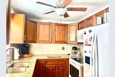 64 Flanders B #64, Delray Beach, FL 33484 - Photo 7