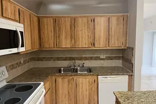 2103 Waterview Cir, Palm Springs, FL 33461 - Photo 3