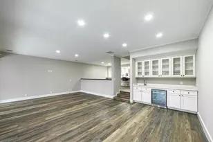 2517 Presidential Way, West Palm Beach, FL 33401 - Photo 3