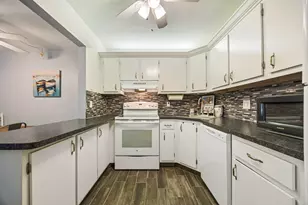 5861 La Paseos Dr, Greenacres, FL 33463 - Photo 3