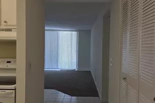 470 Executive Center Dr, West Palm Beach, FL 33401 - Photo 9