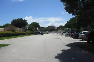470 Executive Center Dr, West Palm Beach, FL 33401 - Photo 37