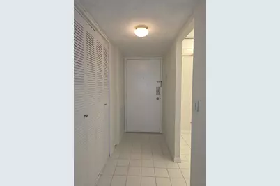 470 Executive Center Drive #2k, West Palm Beach, FL 33401 - Photo 3