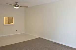 470 Executive Center Dr, West Palm Beach, FL 33401 - Photo 11