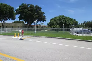 470 Executive Center Dr, West Palm Beach, FL 33401 - Photo 39