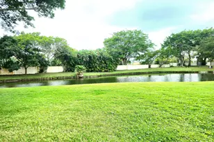8462 Boca Glades Blvd E, Boca Raton, FL 33434 - Photo 9
