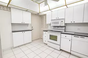 405 N Ocean Blvd, Pompano Beach, FL 33062 - Photo 9