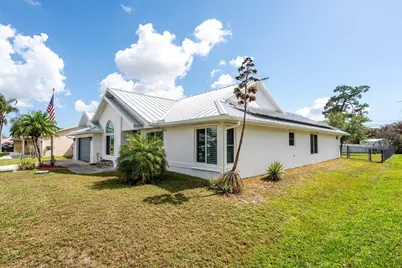2812 SE Pace Drive, Port Saint Lucie, FL 34984 - Photo 5
