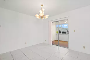 3438 Theo Way, West Palm Beach, FL 33417 - Photo 9