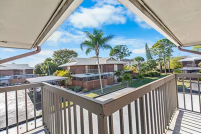 2302 SE Round Table Drive #B, Port Saint Lucie, FL 34952 - Photo 5