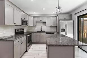 2302 SE Round Table Dr, Port Saint Lucie, FL 34952 - Photo 13