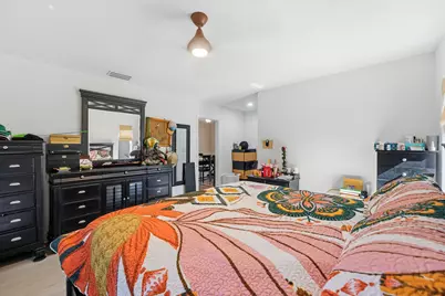 940 SW 69th Avenue, Plantation, FL 33317 - Photo 13