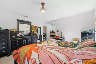 940 SW 69th Ave, Plantation, FL 33317 - Photo 13