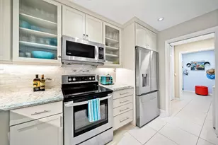 146 Driftwood Cir, Atlantis, FL 33462 - Photo 21