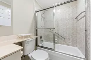 95 Burgundy B, Delray Beach, FL 33484 - Photo 9