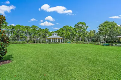 238 W Thatch Palm Circle, Jupiter, FL 33458 - Photo 29