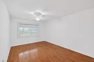 2015 Cornwall A, Boca Raton, FL 33434 - Photo 23