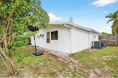 5221 Arbor Glen Circle, Lake Worth, FL 33463 - Photo 37