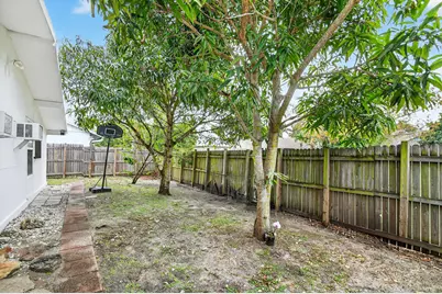 5221 Arbor Glen Circle, Lake Worth, FL 33463 - Photo 33