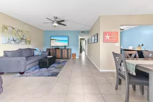 196 Grantham F, Deerfield Beach, FL 33442 - Photo 5