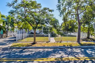 736 Rockland Dr, West Palm Beach, FL 33405 - Photo 41