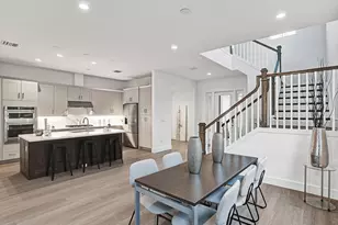 203 SE Calmo Circle, Port Saint Lucie, FL 34984 - Photo 9