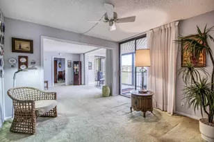 5250 Woodland Lakes Dr, Palm Beach Gardens, FL 33418 - Photo 11