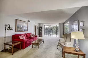 5250 Woodland Lakes Dr, Palm Beach Gardens, FL 33418 - Photo 3