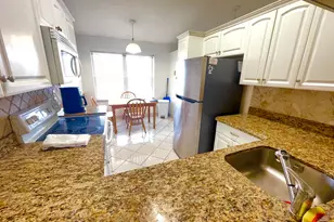 4698 Lucerne Lakes Blvd E, Lake Worth, FL 33467 - Photo 5