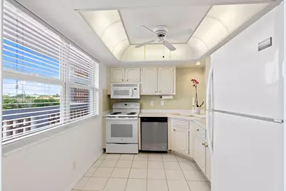 10 SE 13th Street #C3, Boca Raton, FL 33432 - Photo 9